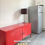 Serendipity Flat